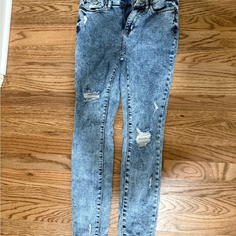 Judy Blue Light Wash Distressed Skinny Jeans